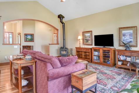 8950 Highway 116 Forestville CA 95436
