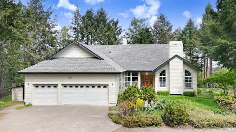 8950 Highway 116 Forestville CA 95436