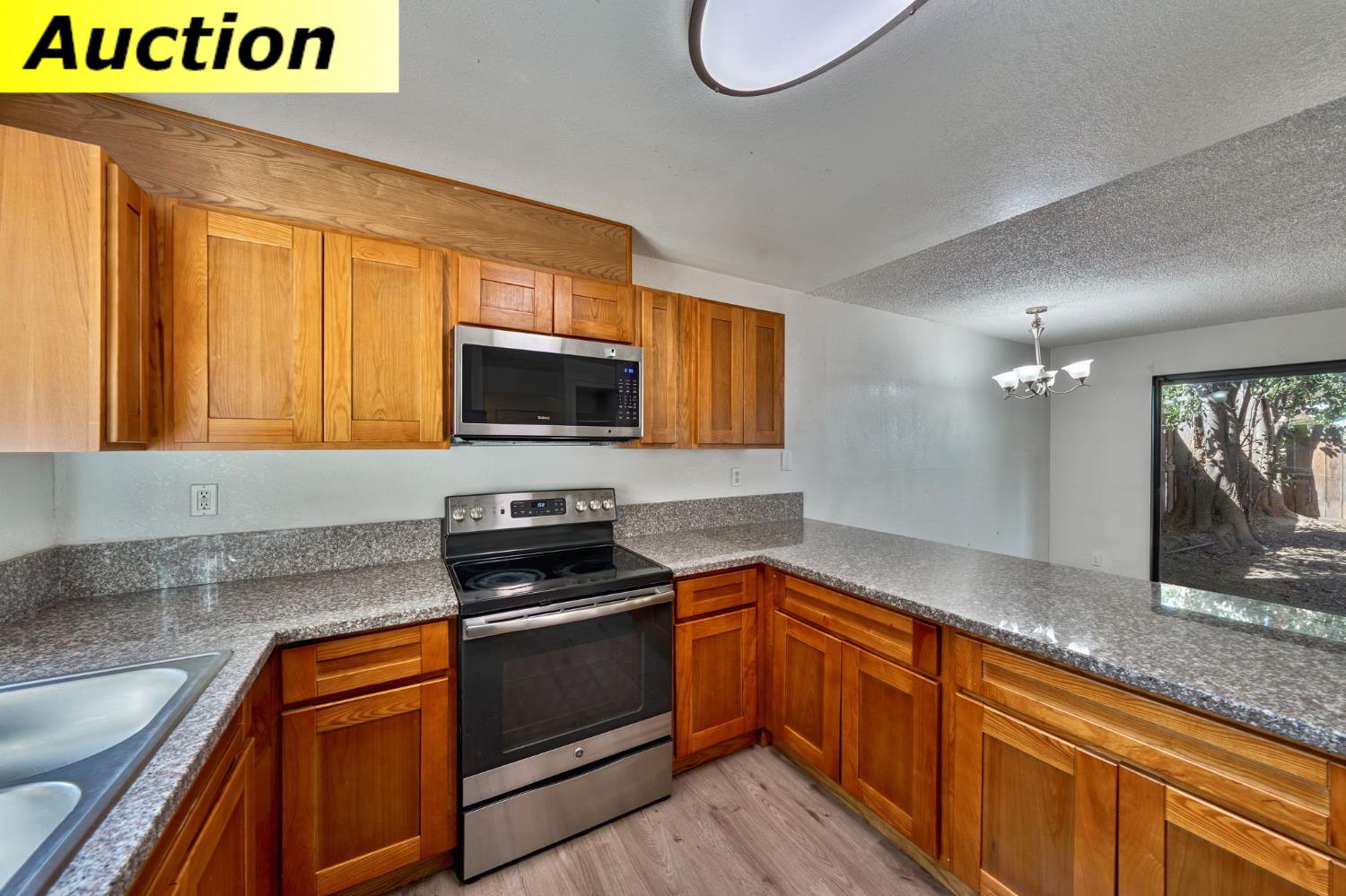 219 River Run Circle Sacramento CA 95833