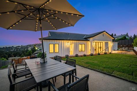 3572 Southridge Drive Santa Rosa CA 95403