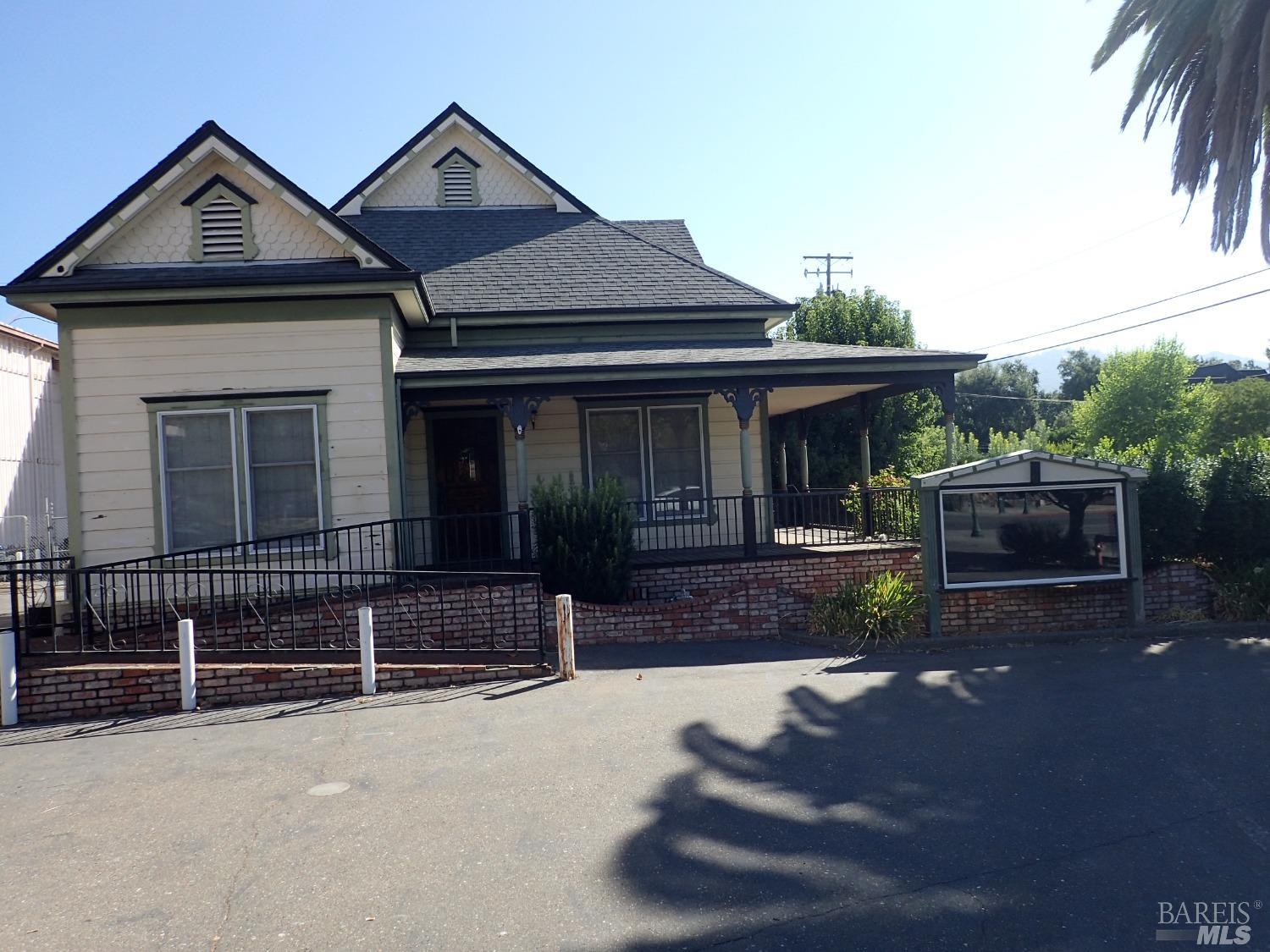 114 Lake Street Cloverdale CA 95425