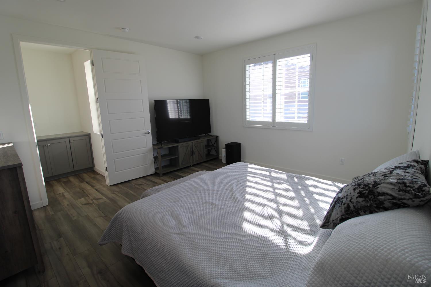 309 Caulfield Lane Petaluma CA 94952