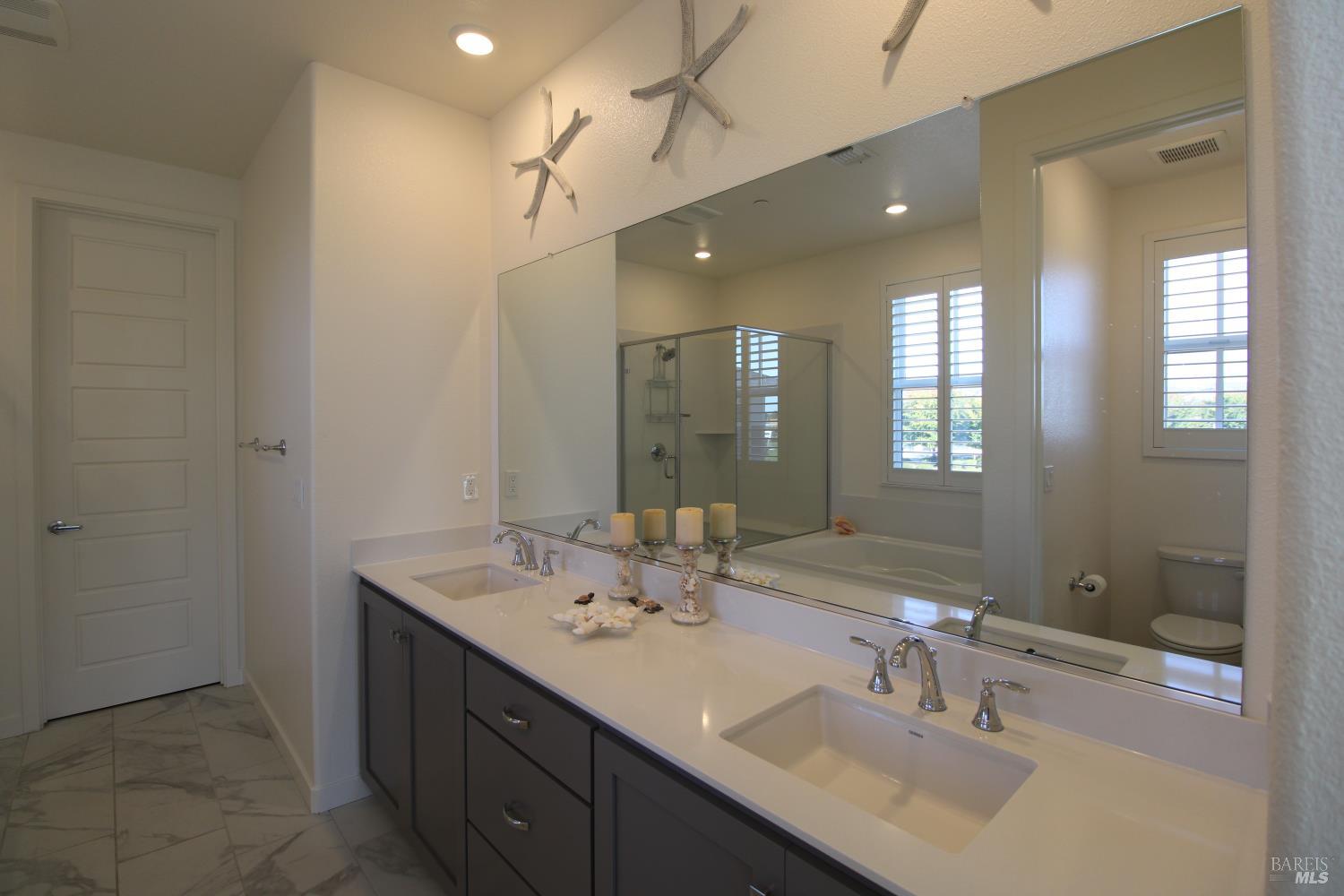 309 Caulfield Lane Petaluma CA 94952