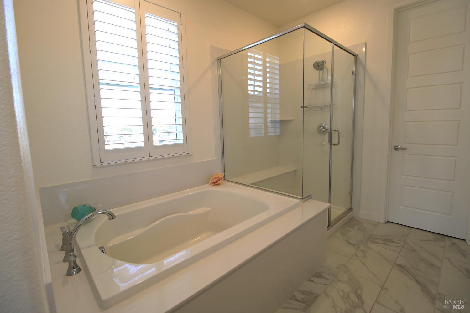 309 Caulfield Lane Petaluma CA 94952