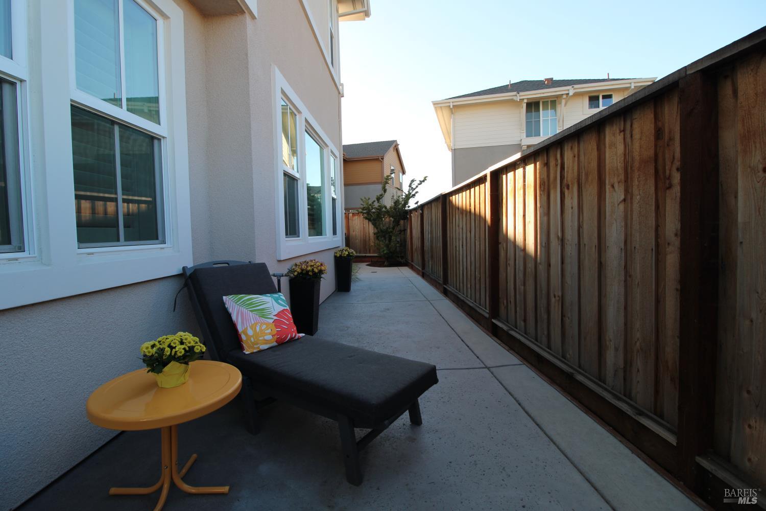 309 Caulfield Lane Petaluma CA 94952