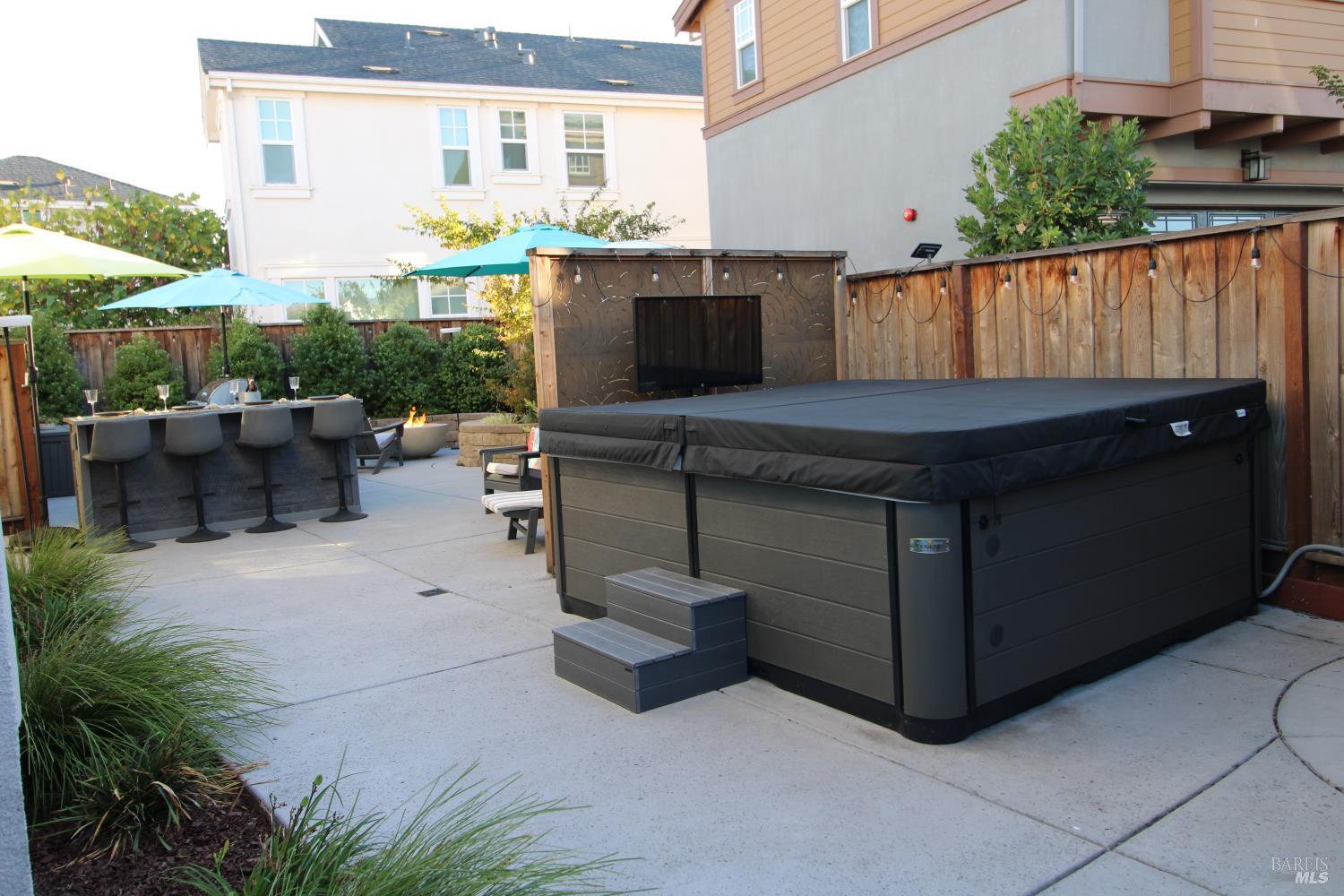 309 Caulfield Lane Petaluma CA 94952