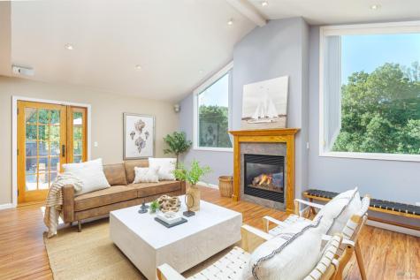 92 Upper Oak Drive San Rafael CA 94903