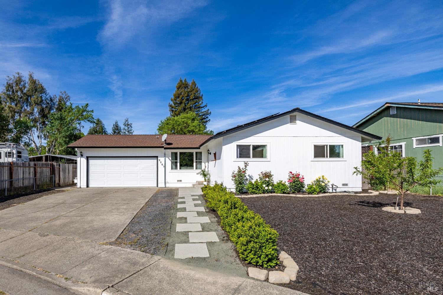 9865 Sunray Place Windsor CA 95492