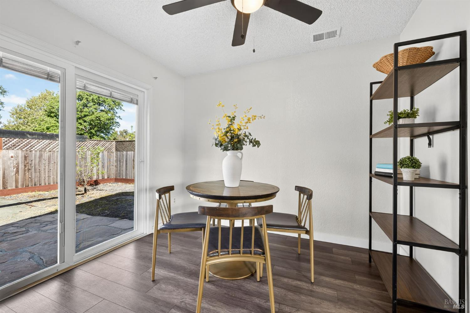 9865 Sunray Place Windsor CA 95492