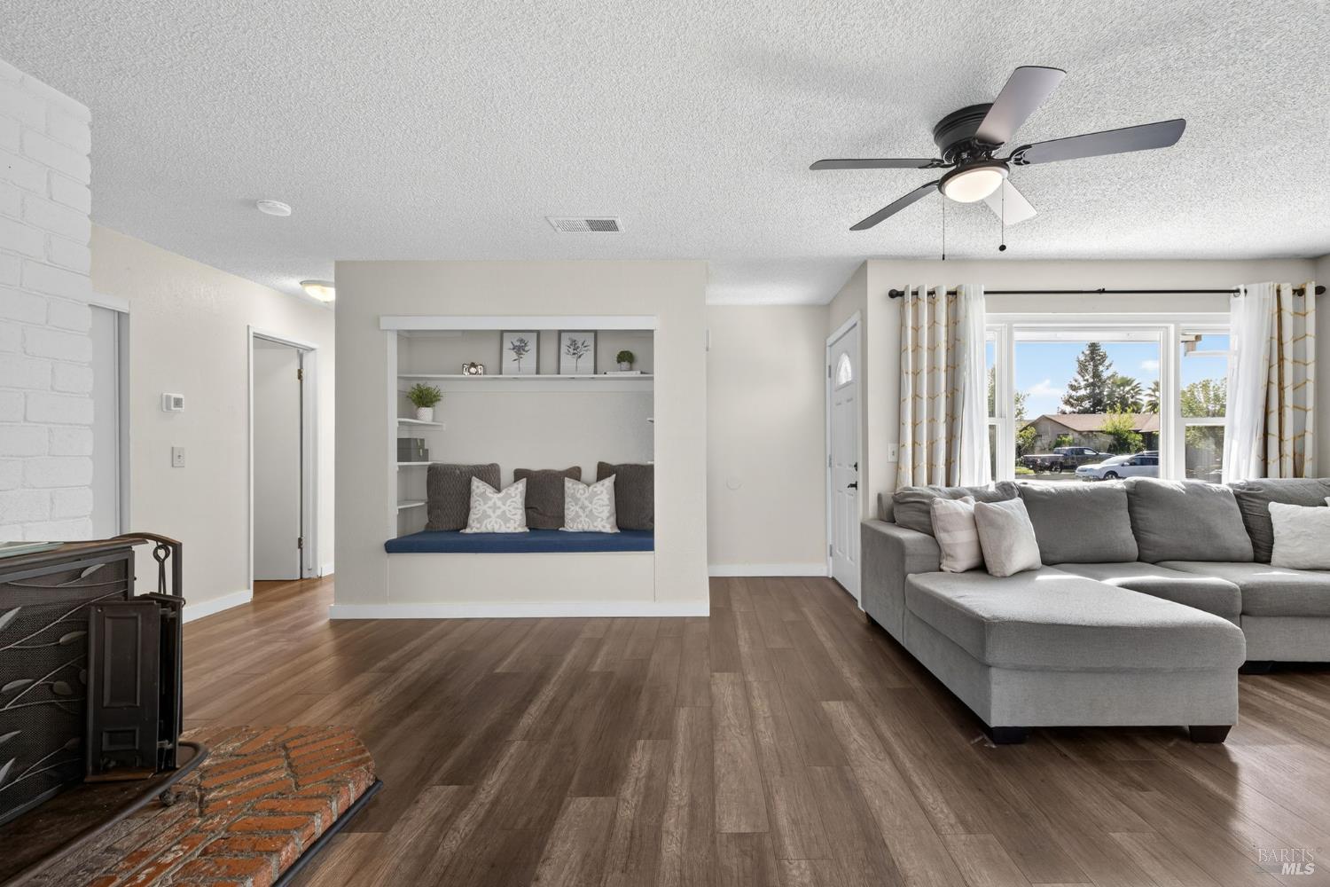 9865 Sunray Place Windsor CA 95492