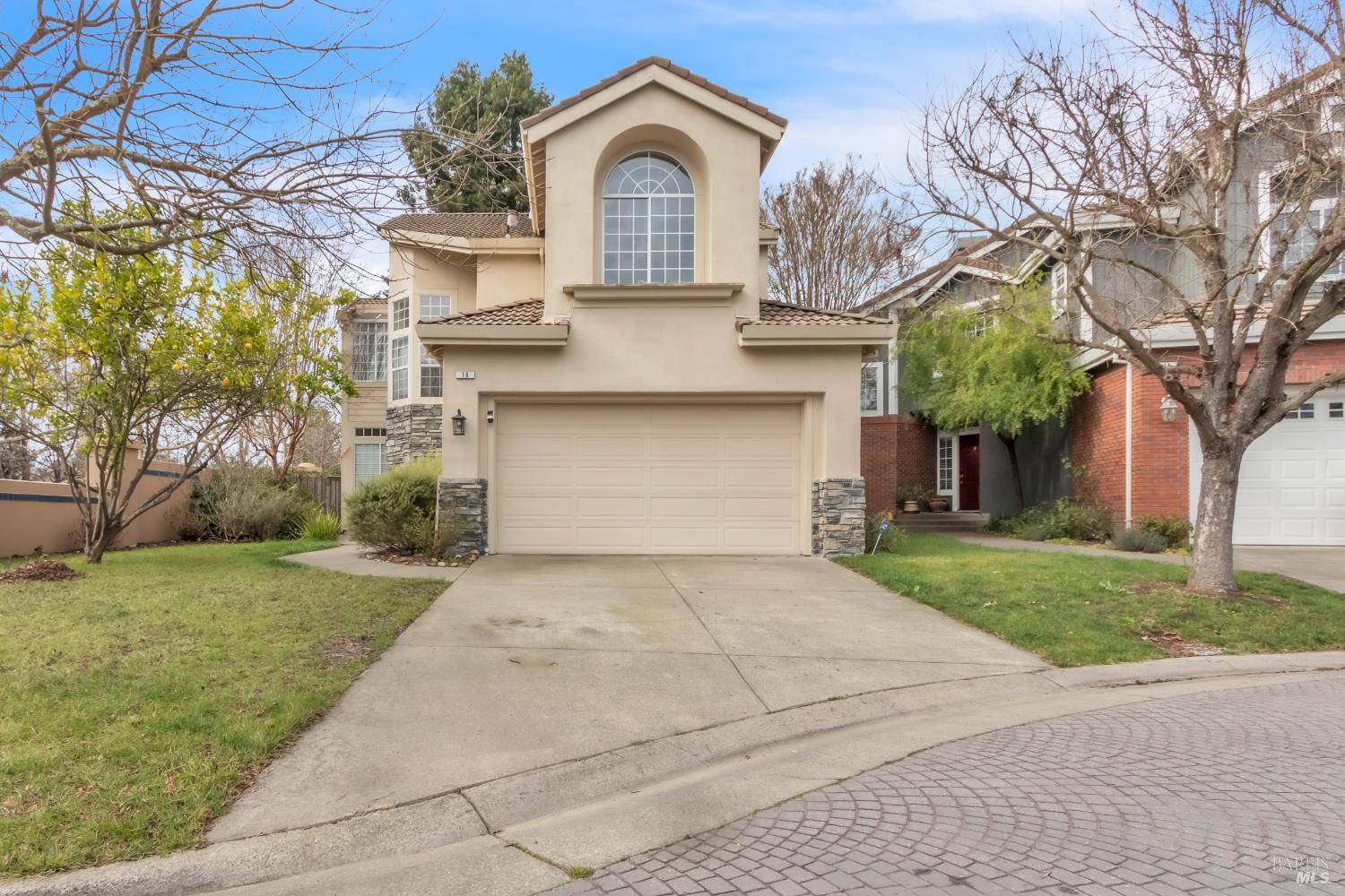 16 Arrowhead Court Petaluma CA 94954