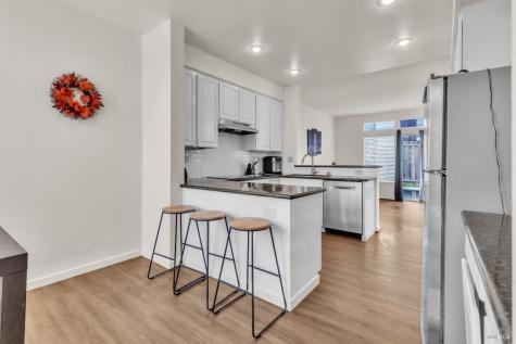 16 Arrowhead Court Petaluma CA 94954