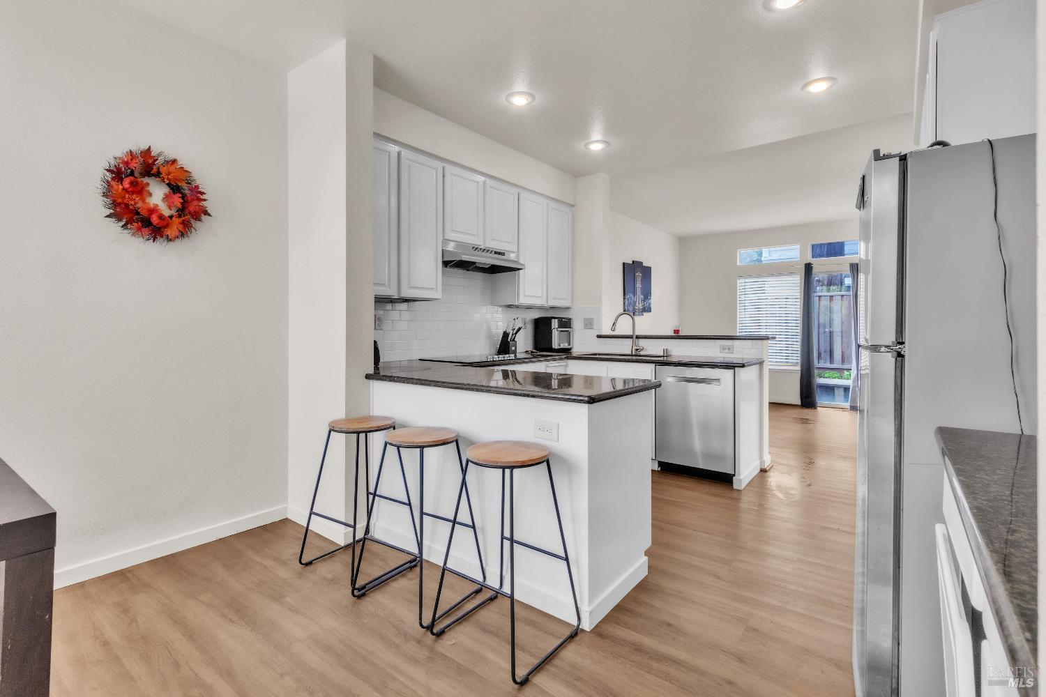 16 Arrowhead Court Petaluma CA 94954