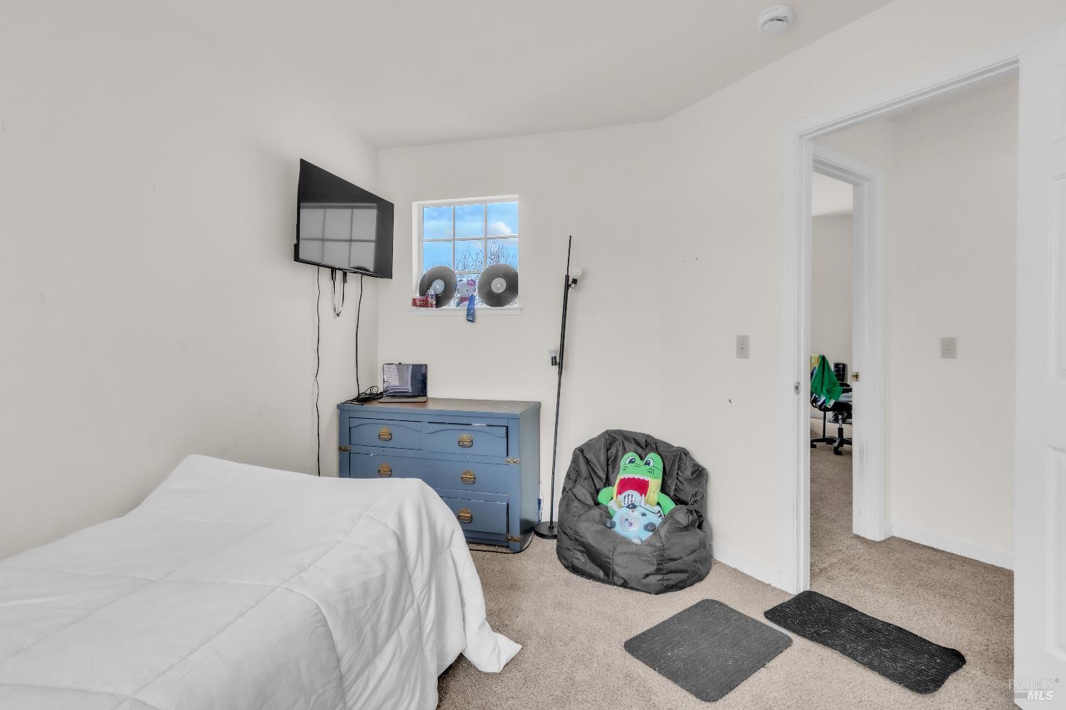 16 Arrowhead Court Petaluma CA 94954