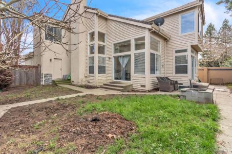 16 Arrowhead Court Petaluma CA 94954