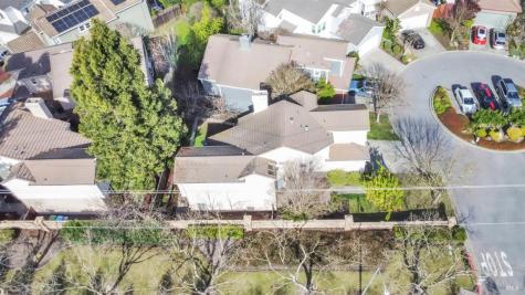 16 Arrowhead Court Petaluma CA 94954