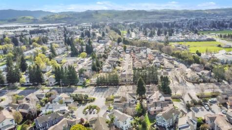 16 Arrowhead Court Petaluma CA 94954