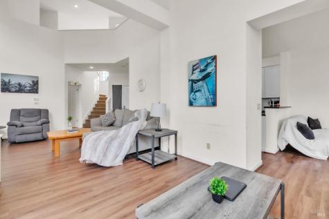 16 Arrowhead Court Petaluma CA 94954