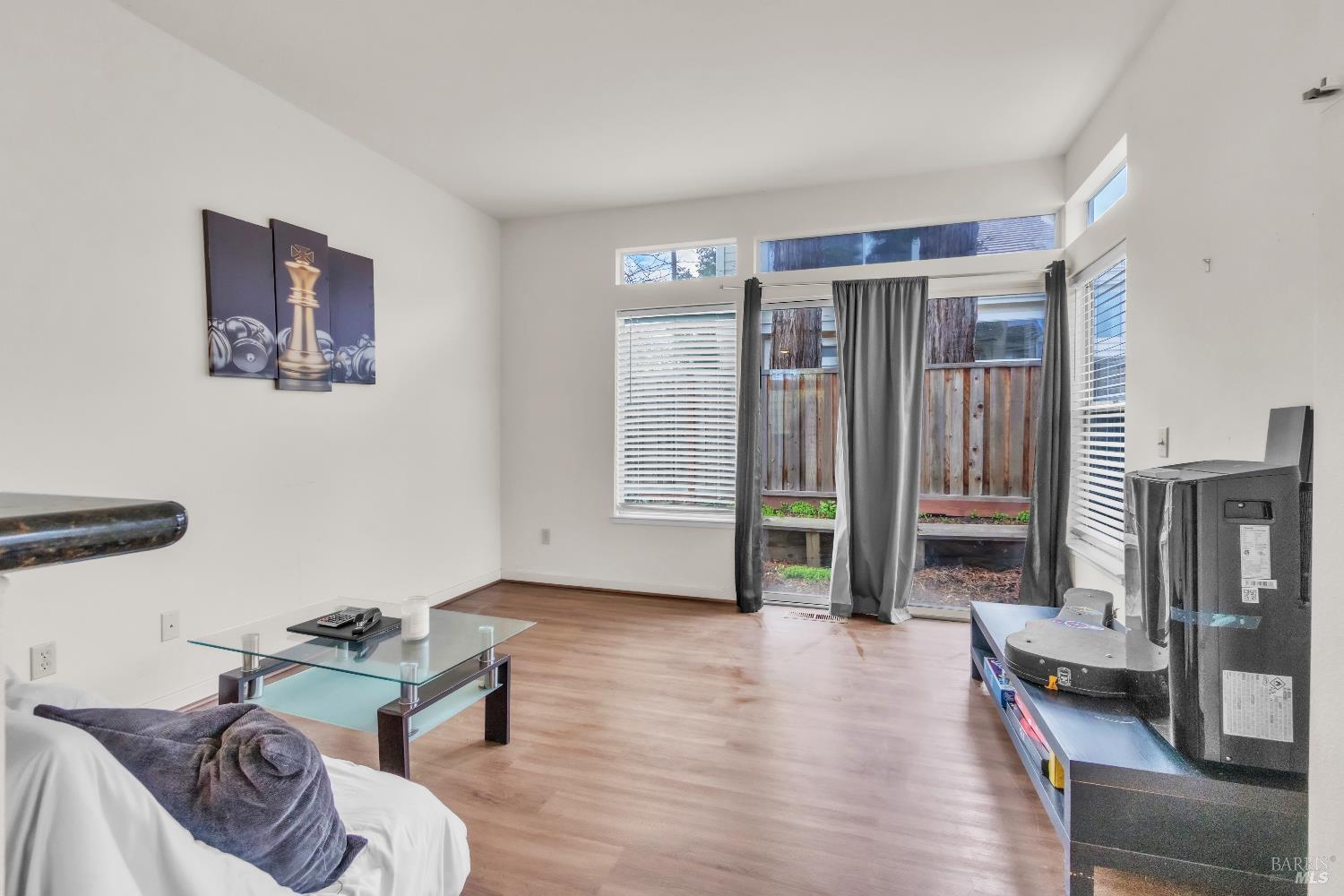 16 Arrowhead Court Petaluma CA 94954