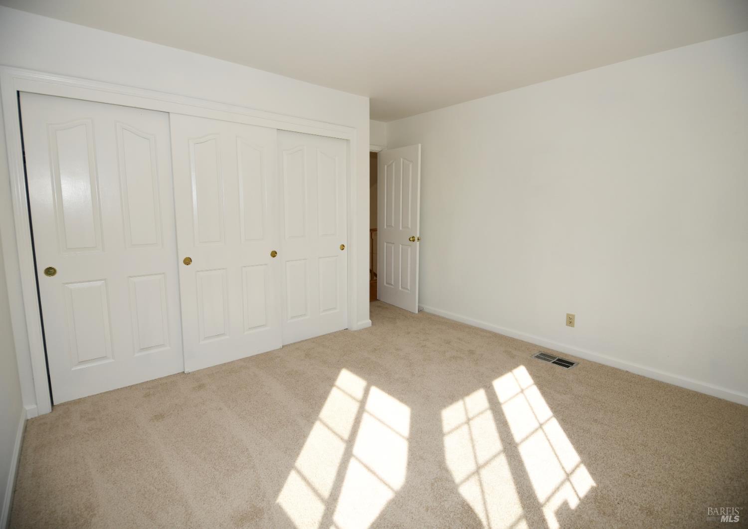 305 Mayfield Circle Suisun City CA 94585