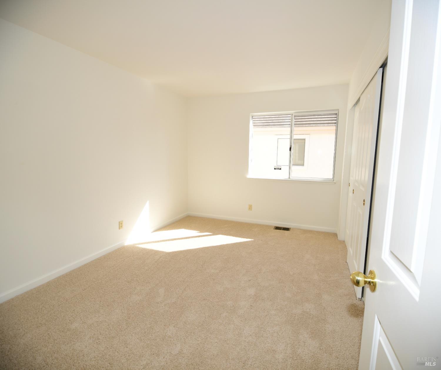 305 Mayfield Circle Suisun City CA 94585