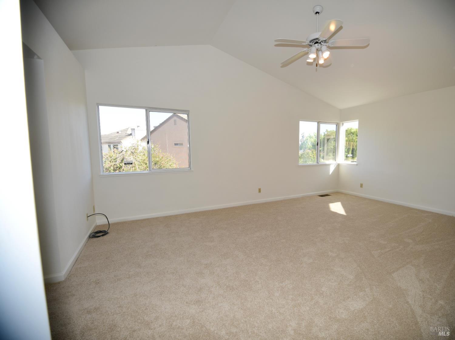 305 Mayfield Circle Suisun City CA 94585