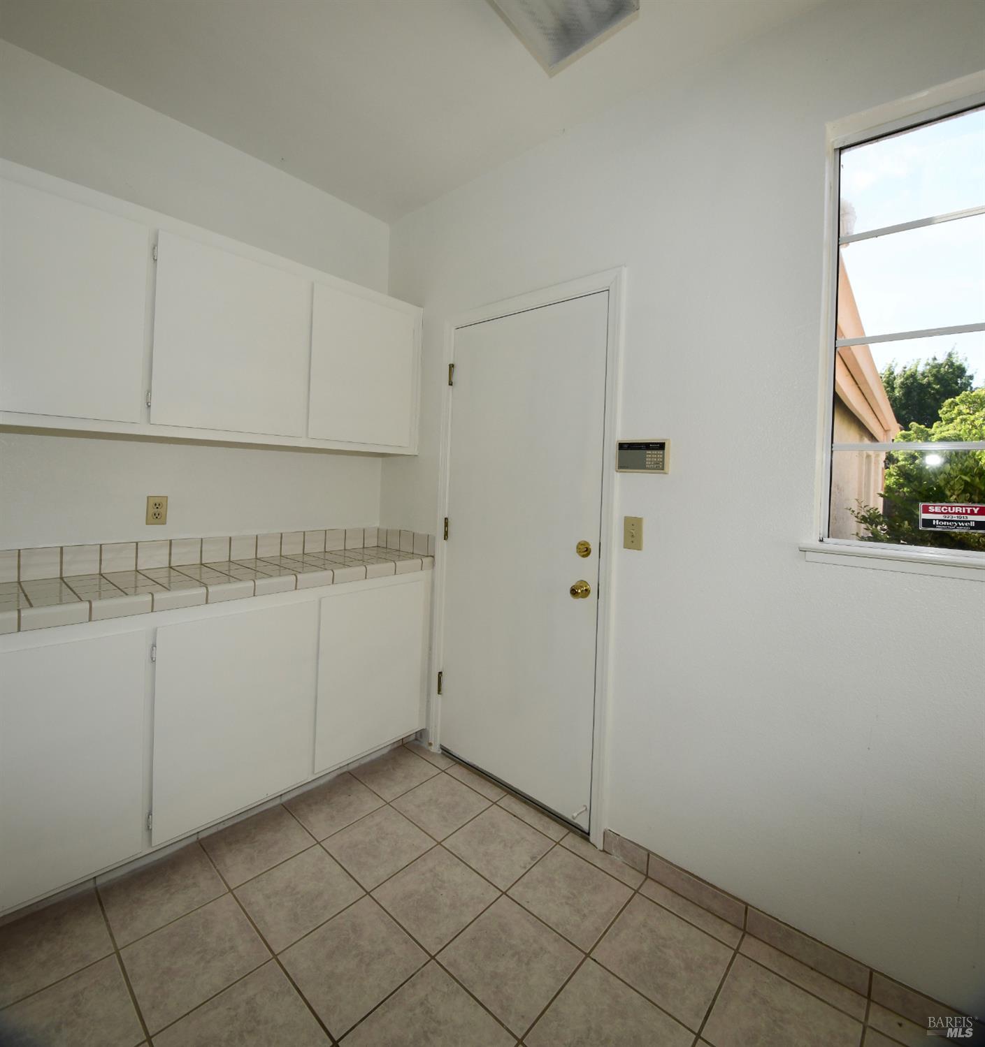 305 Mayfield Circle Suisun City CA 94585