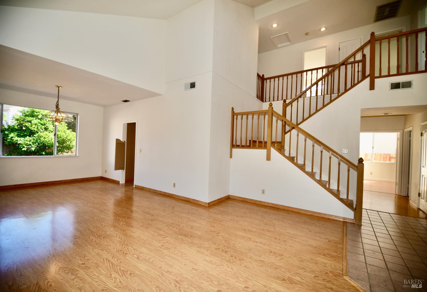305 Mayfield Circle Suisun City CA 94585