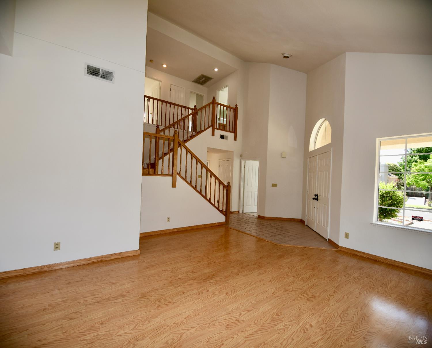 305 Mayfield Circle Suisun City CA 94585