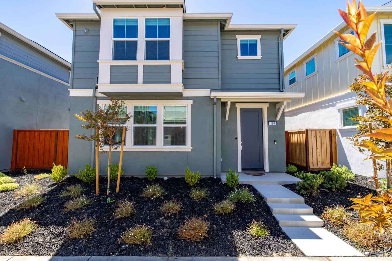 128 Clownfish Street Suisun City CA 94585