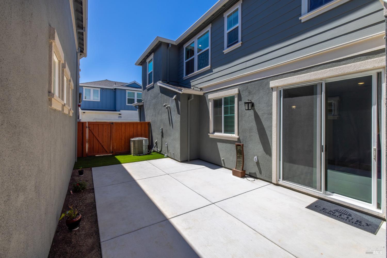 128 Clownfish Street Suisun City CA 94585