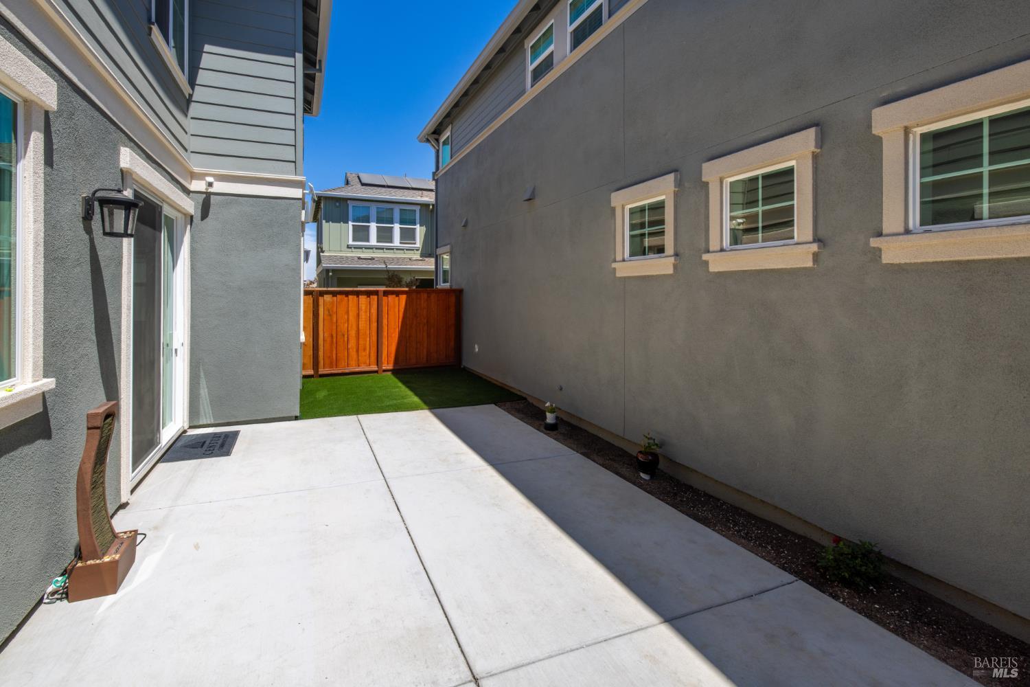 128 Clownfish Street Suisun City CA 94585