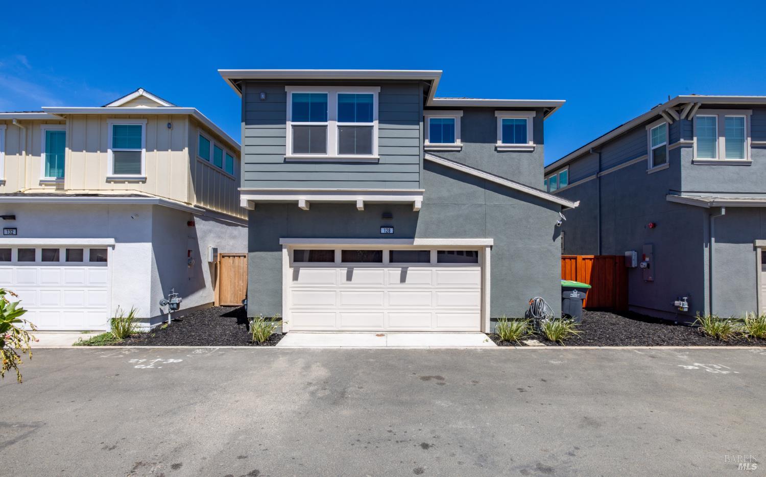 128 Clownfish Street Suisun City CA 94585