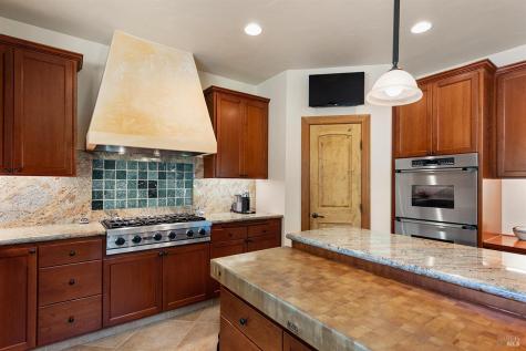 9981 W Dry Creek Road Healdsburg CA 95448