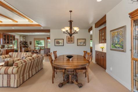 9981 W Dry Creek Road Healdsburg CA 95448