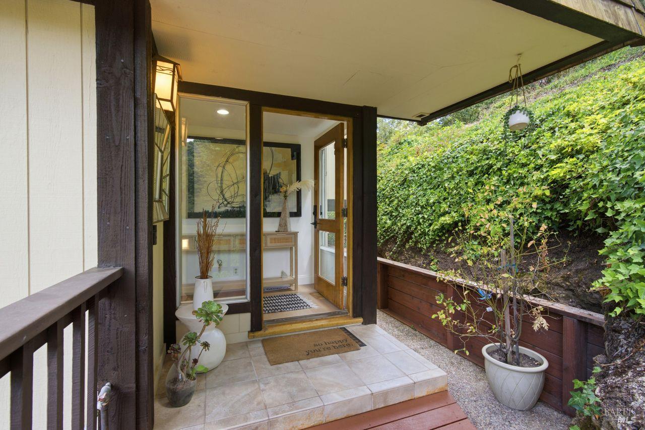 583 Fairway Drive Novato CA 94949