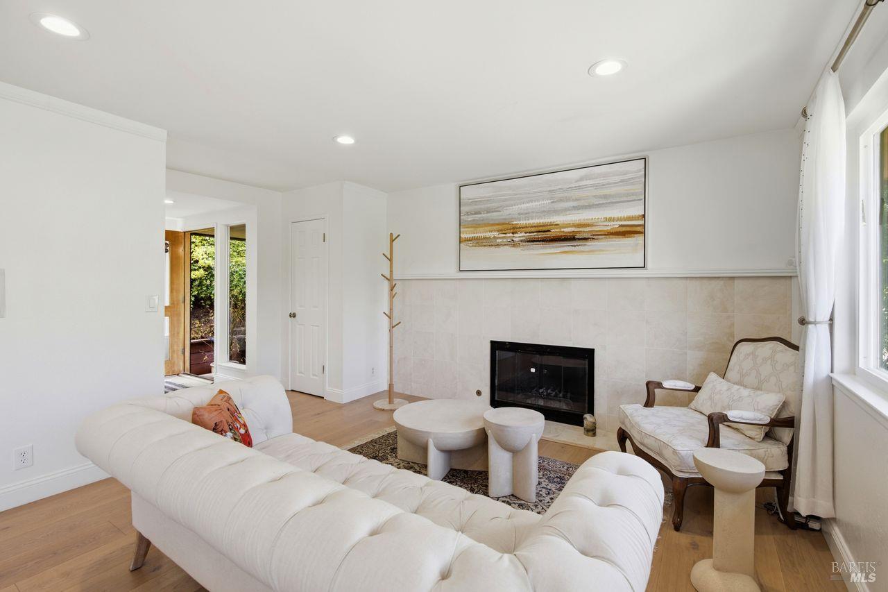 583 Fairway Drive Novato CA 94949