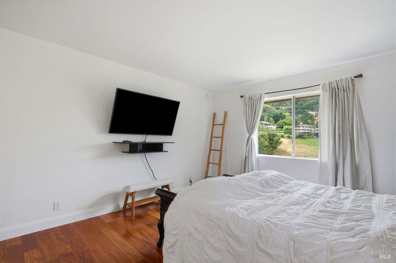 583 Fairway Drive Novato CA 94949