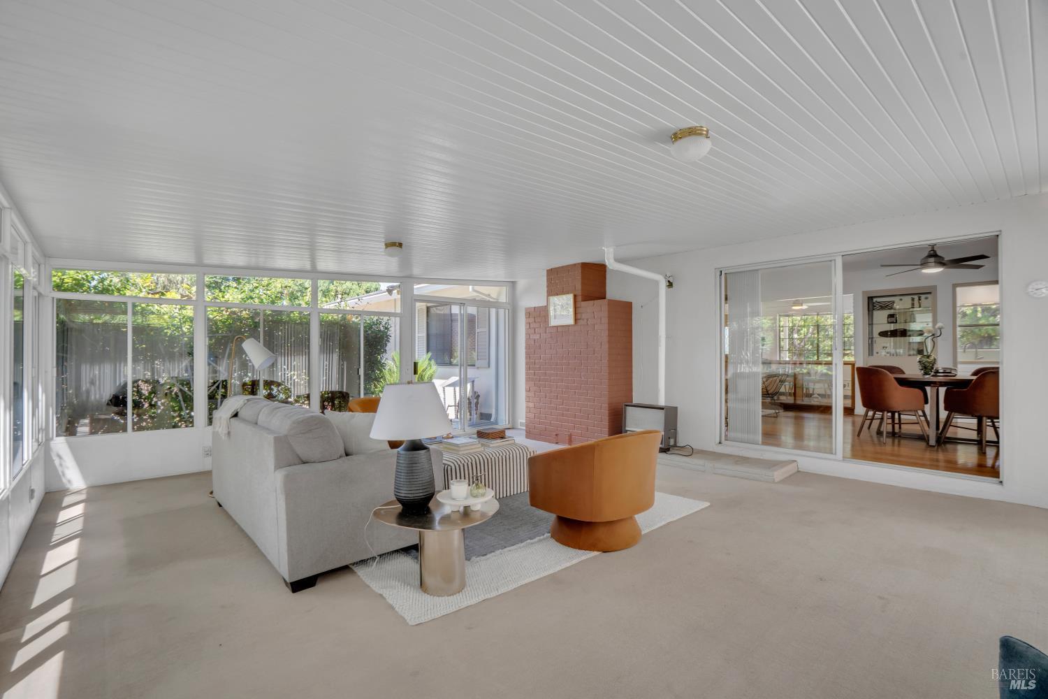 385 Lakeview Drive Napa CA 94559