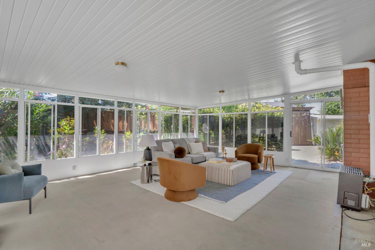 385 Lakeview Drive Napa CA 94559