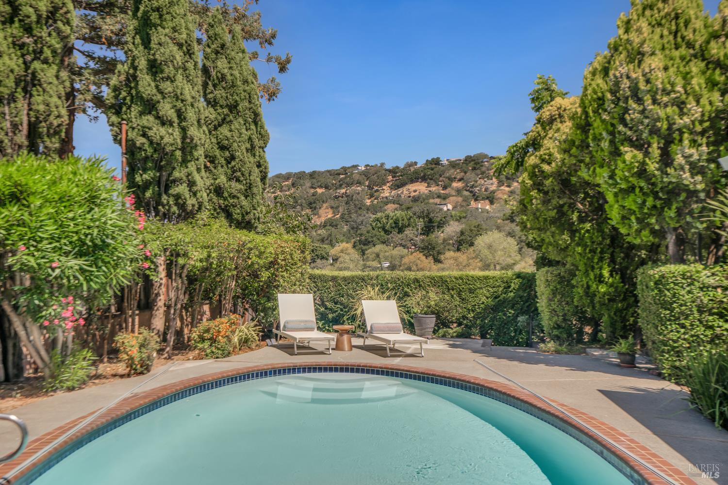 385 Lakeview Drive Napa CA 94559