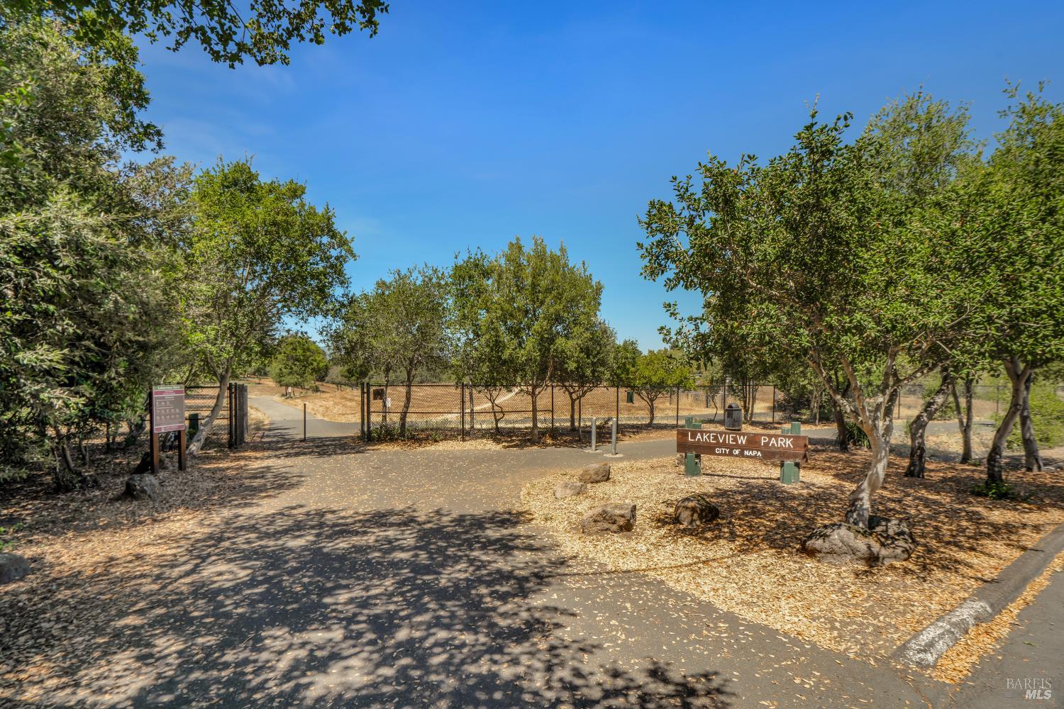 385 Lakeview Drive Napa CA 94559