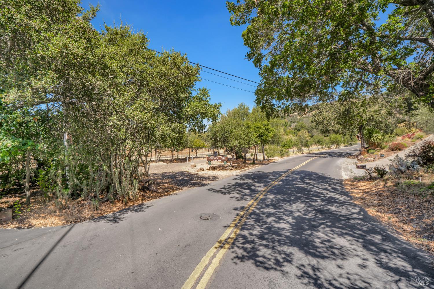 385 Lakeview Drive Napa CA 94559