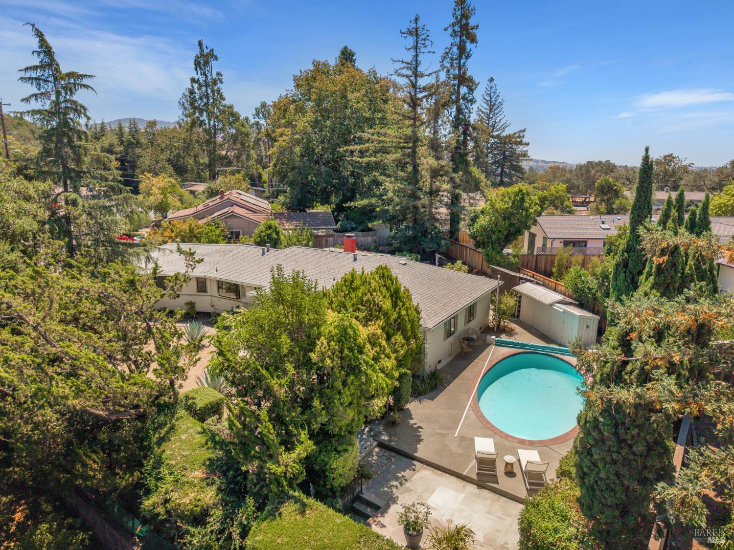 385 Lakeview Drive Napa CA 94559