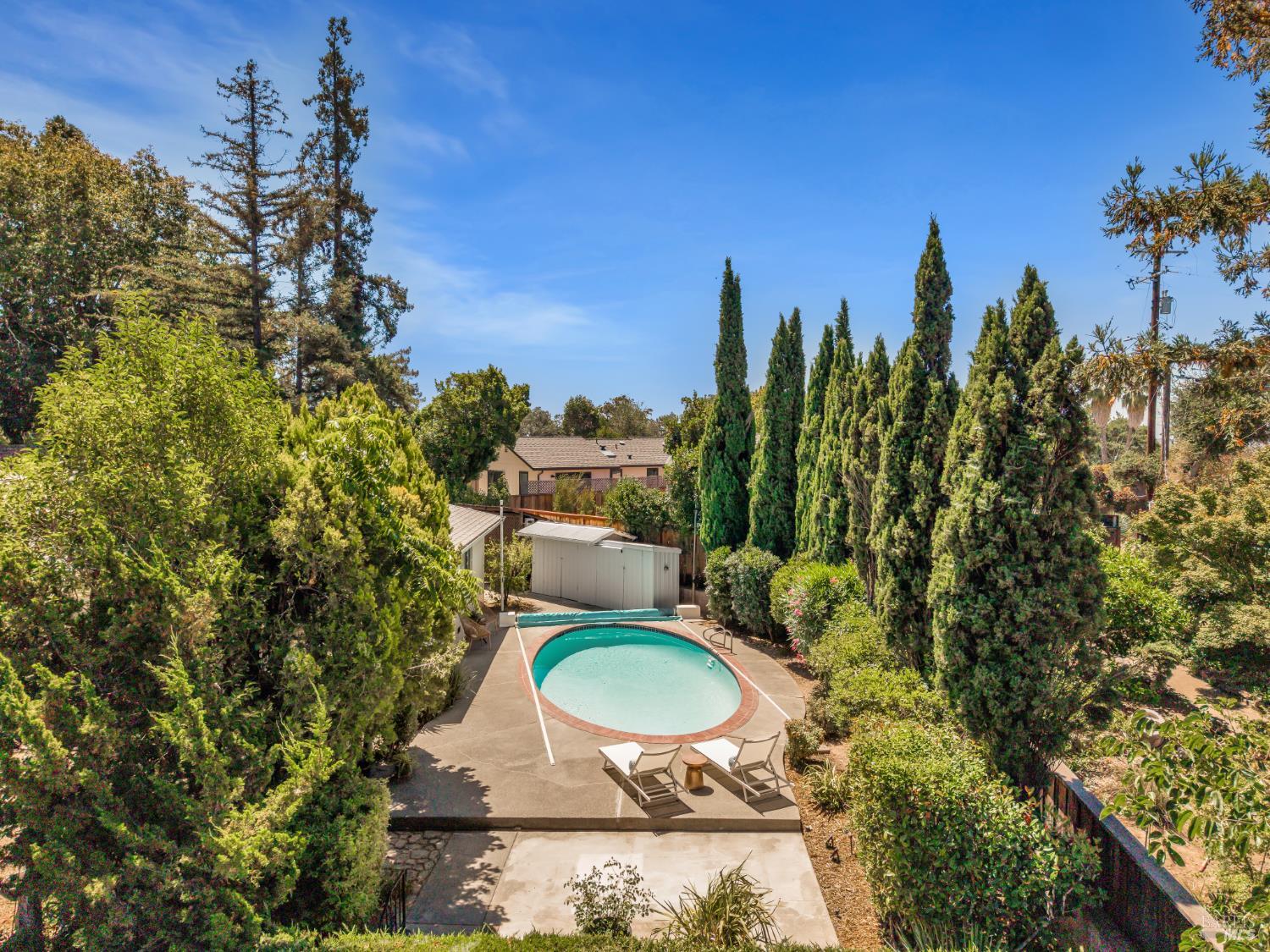 385 Lakeview Drive Napa CA 94559