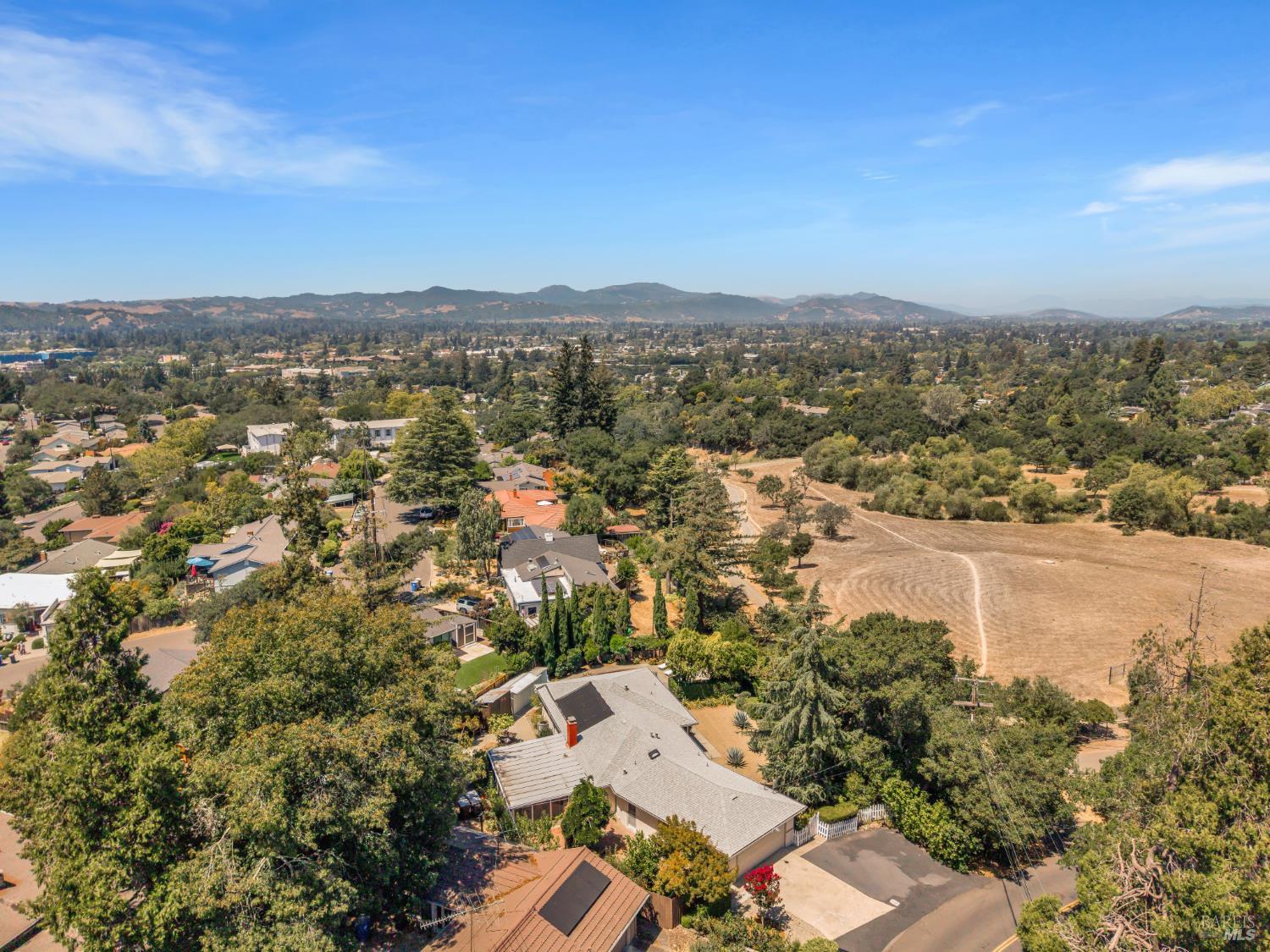 385 Lakeview Drive Napa CA 94559