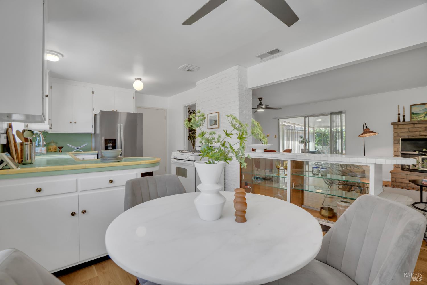385 Lakeview Drive Napa CA 94559