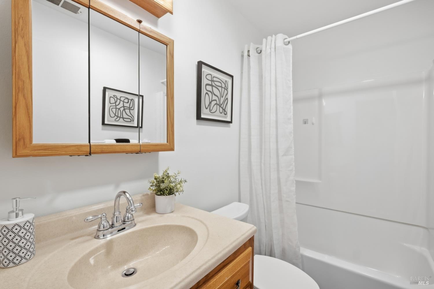 180 Carlisle Way Benicia CA 94510