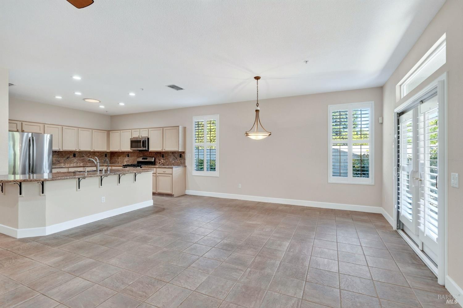 101 Clover Springs Drive Cloverdale CA 95425