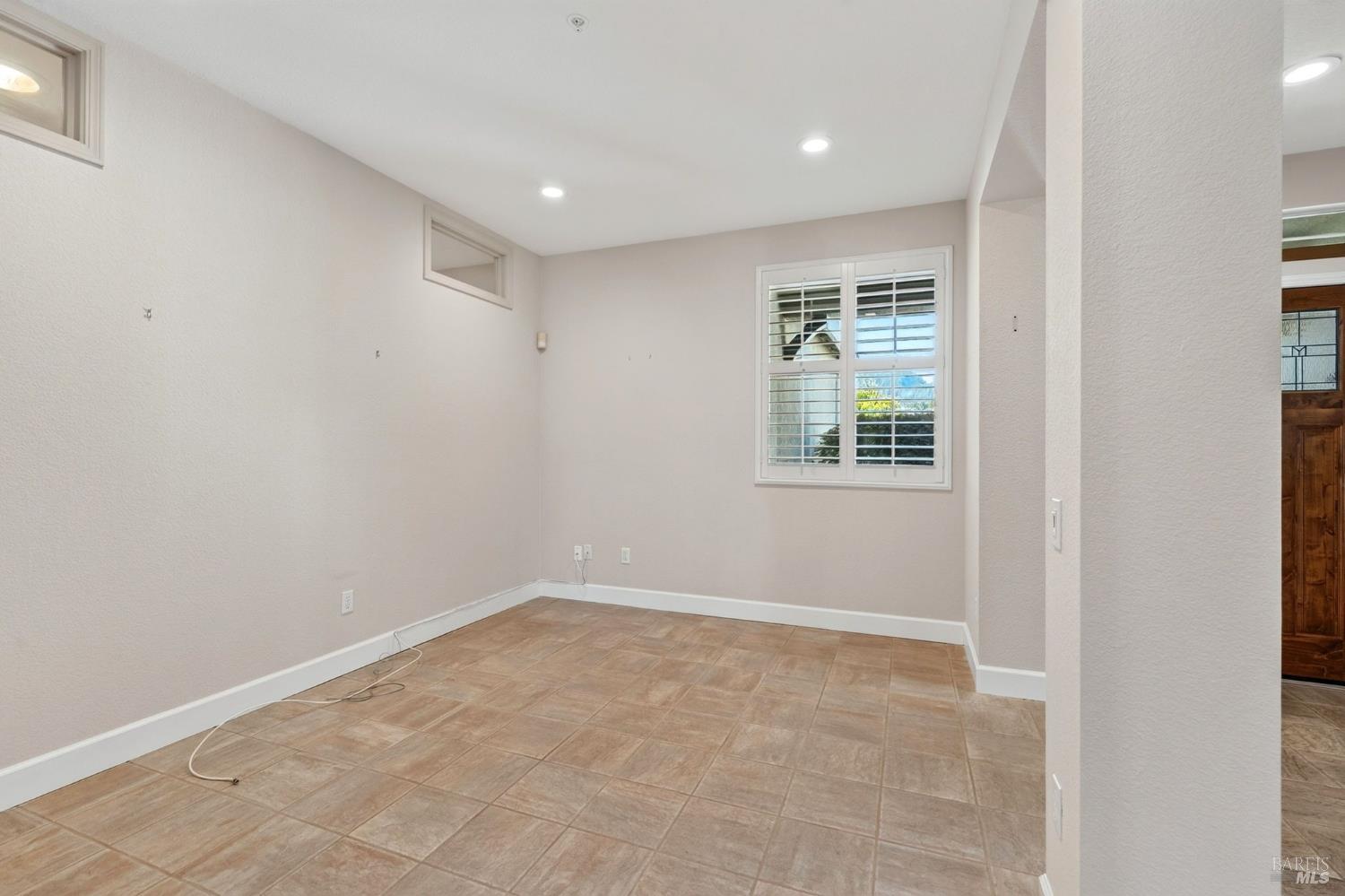 101 Clover Springs Drive Cloverdale CA 95425